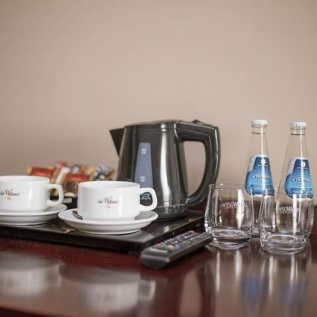 Hotel Grant Leszno  Εξωτερικό φωτογραφία