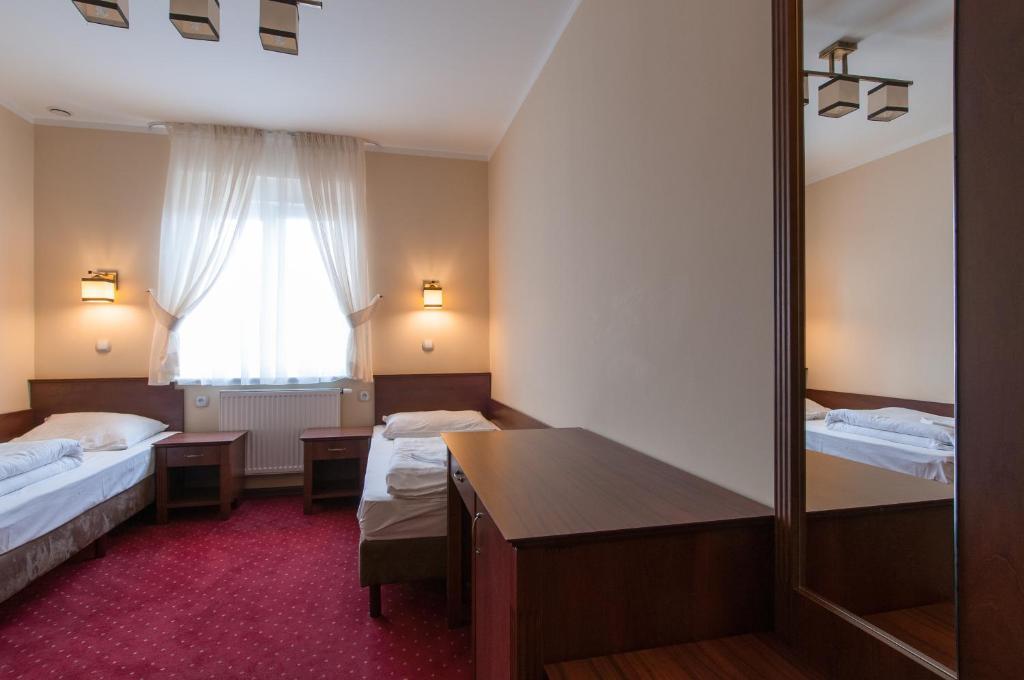 Hotel Grant Leszno  Εξωτερικό φωτογραφία